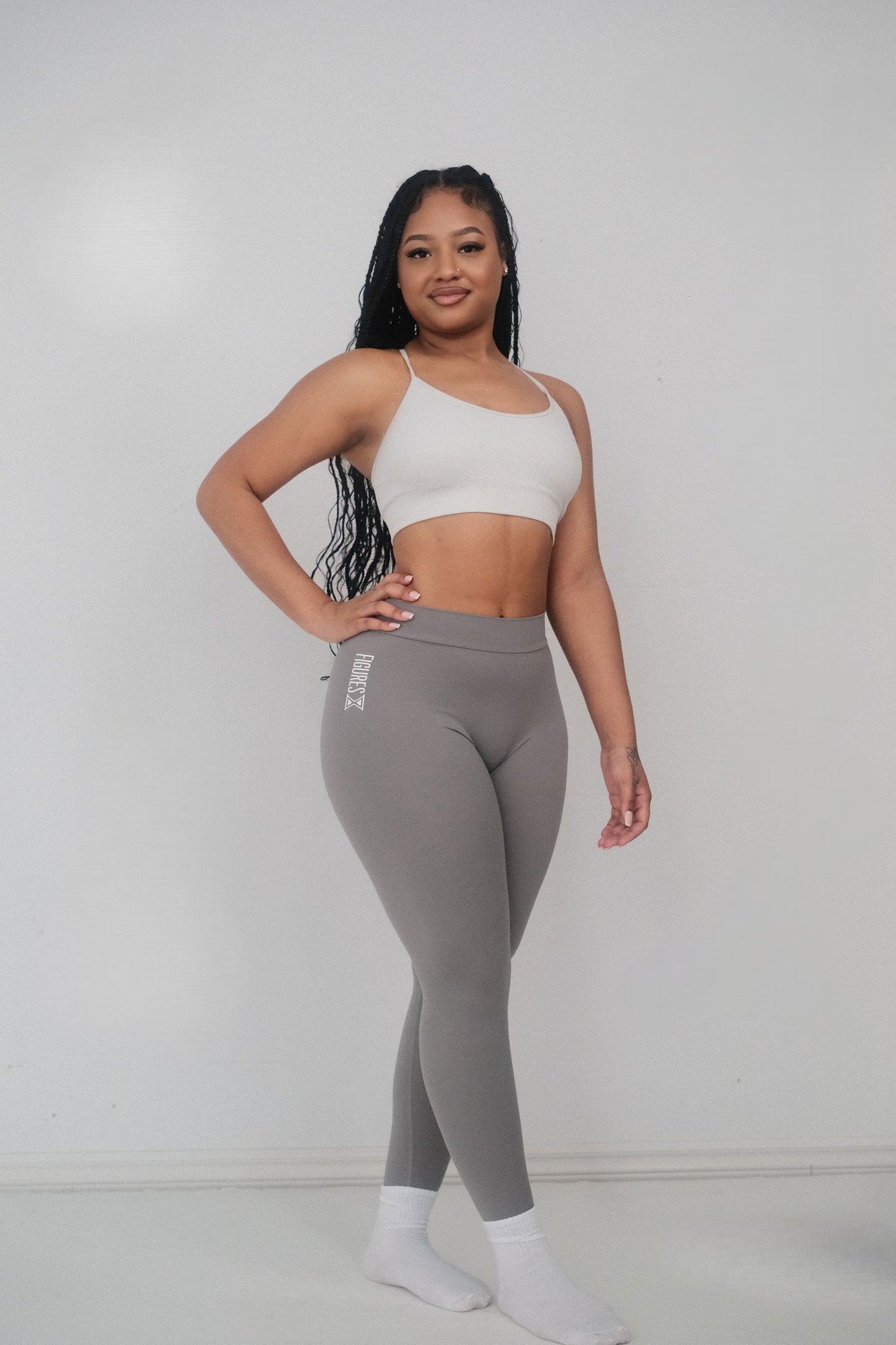 V-Back Leggings - Grey